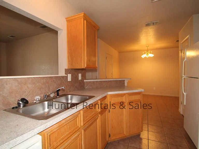 3507B Dustin Ct — Photo 12