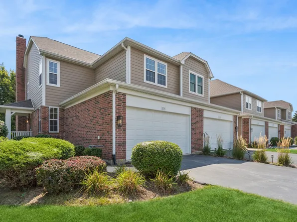 135 Tanglewood Dr, Glen Ellyn, IL 60137