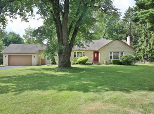 875 Linworth Rd E, Columbus, OH 43235