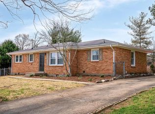 850 Glendale Dr, Clarksville, TN 37043