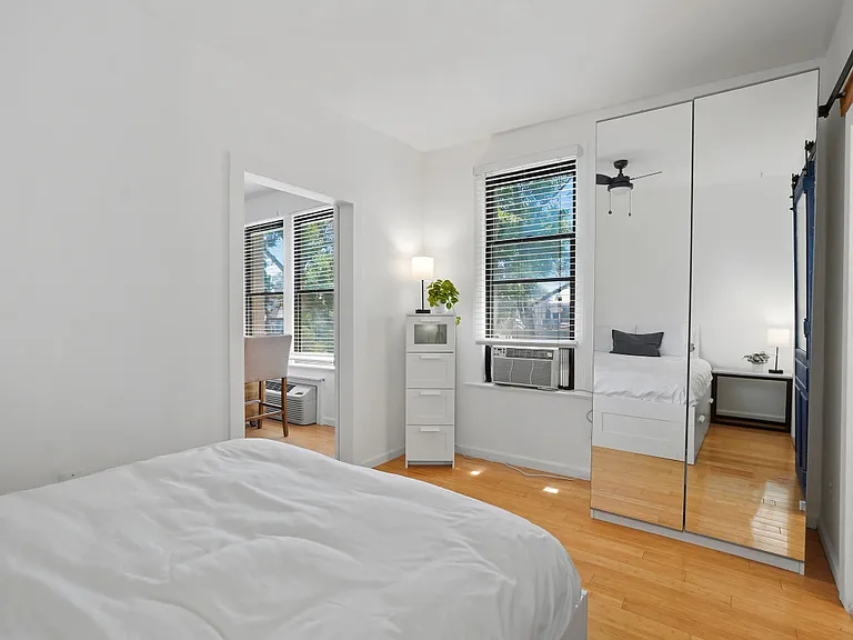 1822 15th St NW #303 — Photo 11