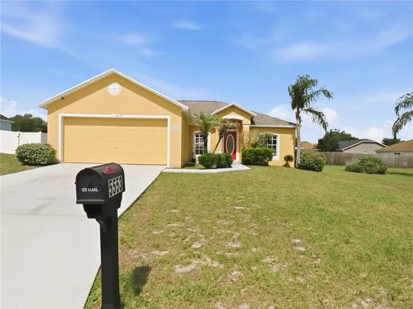 5553 Moon Valley Dr, Lakeland, FL 33813