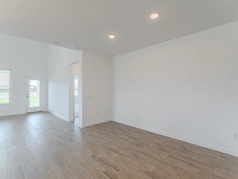 14606 Daffodil Plains Ln — Photo 7
