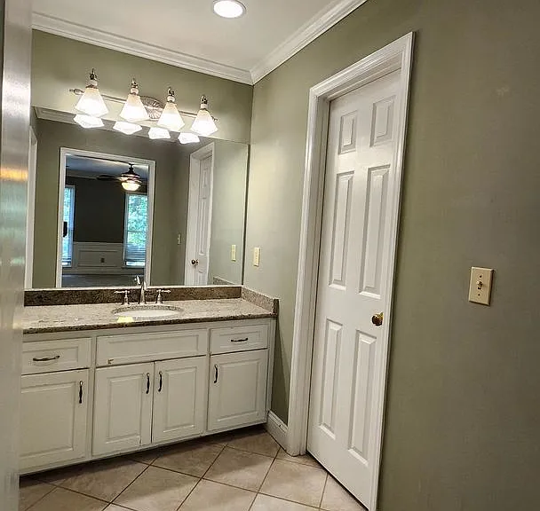 310 Milesford Ct — Photo 14