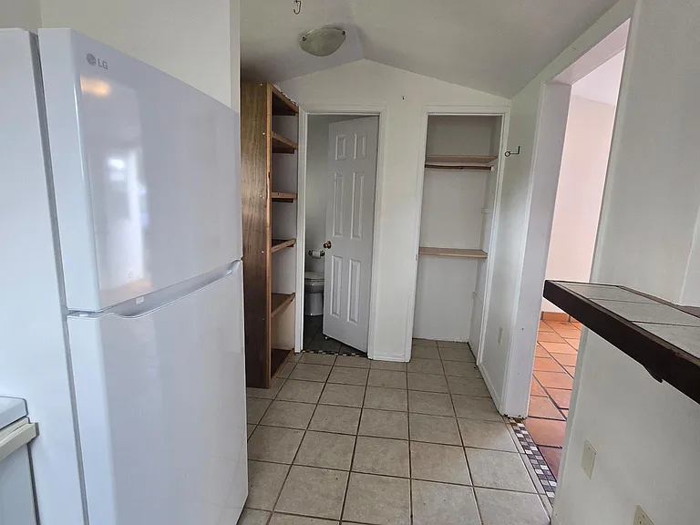 973 Akaaka St — Photo 4