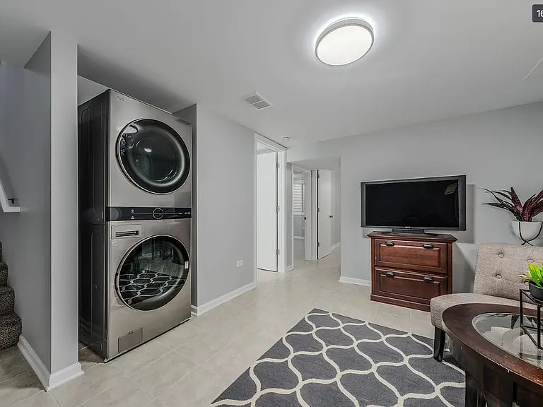 423 S Westmore Ave #3 — Photo 2