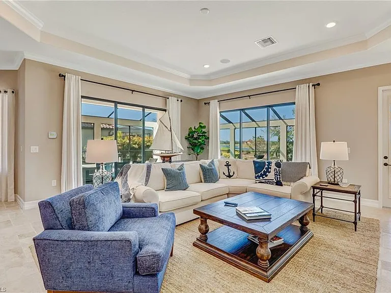 9902 Corso Bello Dr — Photo 12