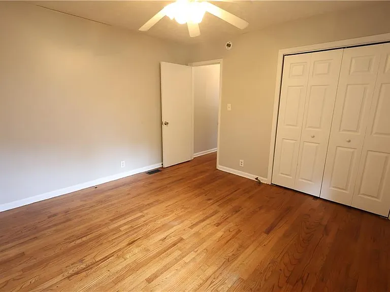 615 S Jefferson St SE — Photo 12