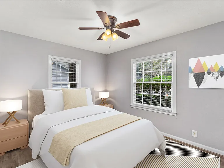 1110 Woods Dr — Photo 14