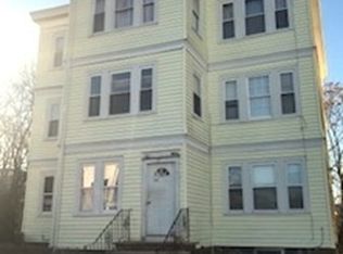 15 Ashton St APT 1, Dorchester Center, MA 02124