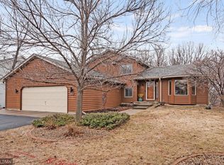 8724 Pineview Ln N, Maple Grove, MN 55369