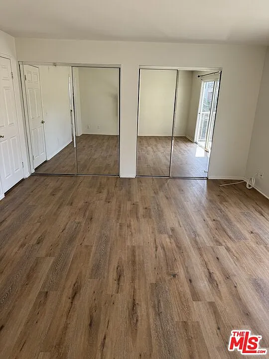 2 bed, 2.0 bath, 1221 sqft, $4,200 — Photo 3