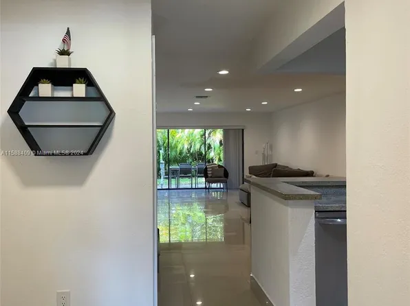 (undisclosed Address), Miami, FL 33178