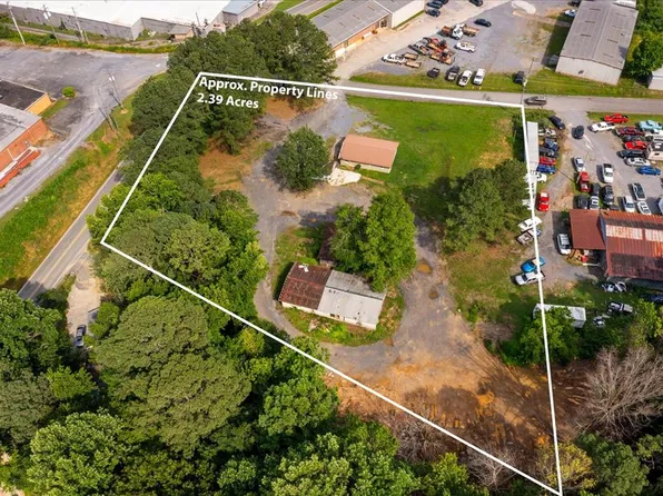 104 Elrod Dr, Dalton, GA 30721