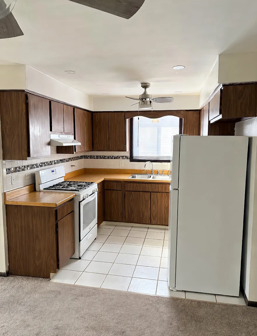 2 bed, 850 sqft, $1,650 — Photo 3