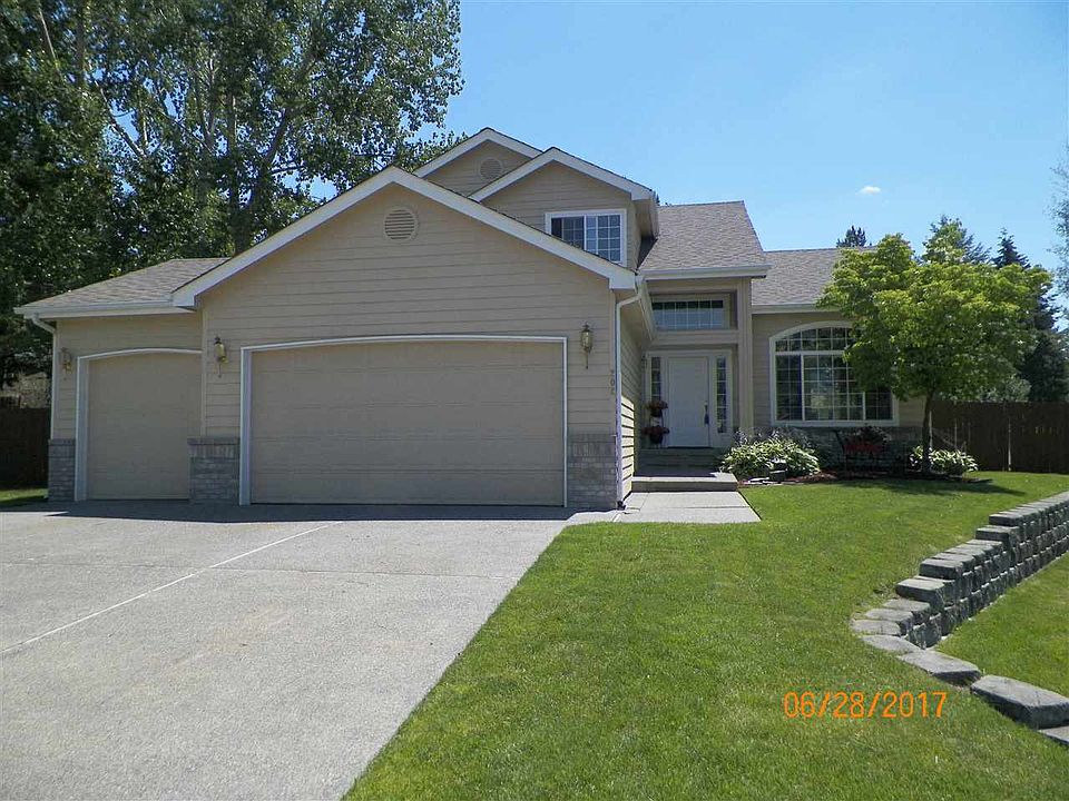 1st image of 202 N Kelsea Ct