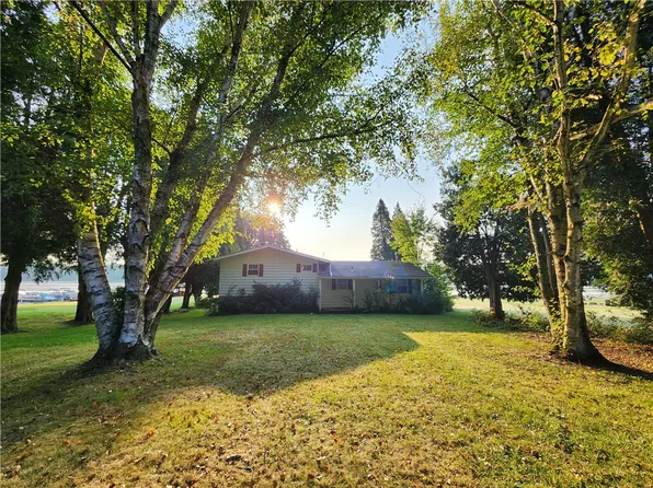 836 Latonka Dr, Mercer, PA 16137