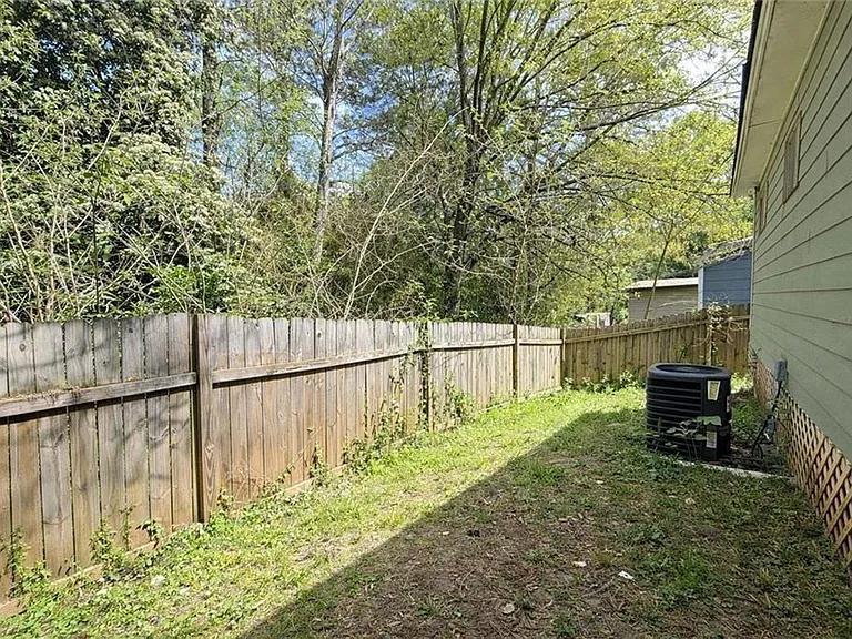 2146 Brookview Dr NE — Photo 15