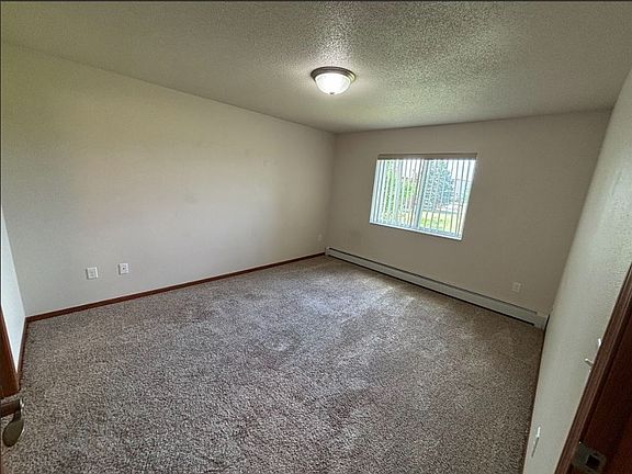 4th image of 3202 Broadway N #208