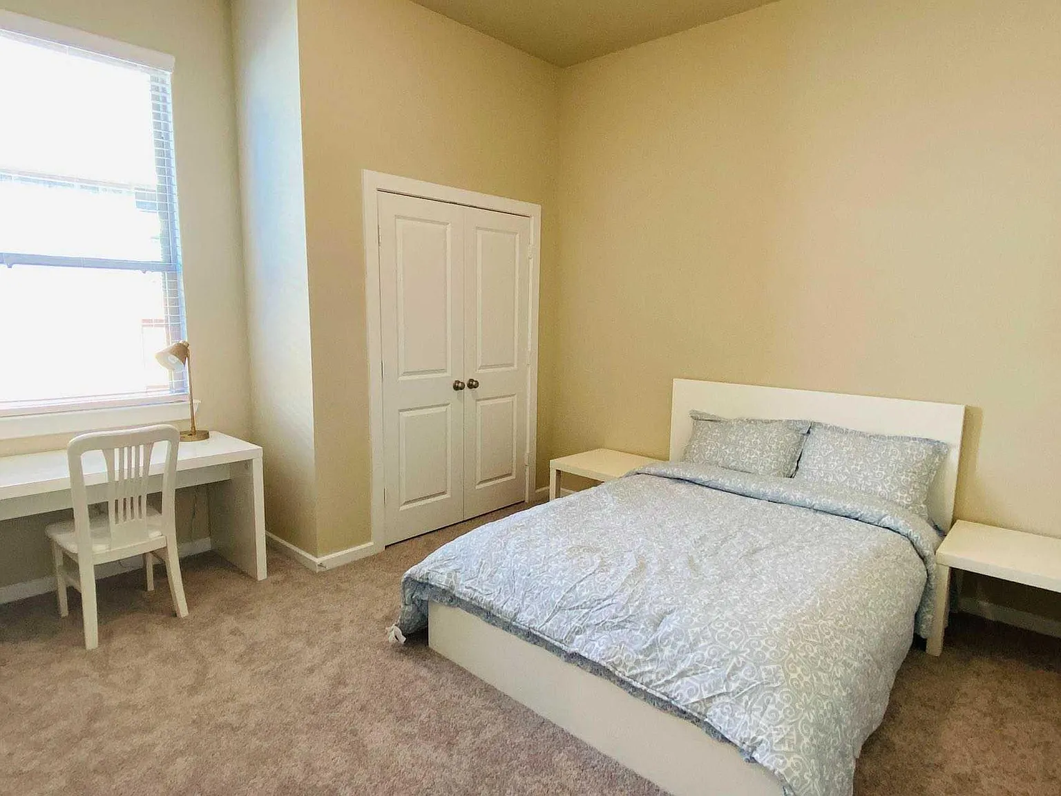 4 bed, 1915 sqft, $4,200 — Photo 4