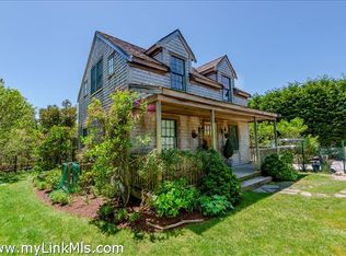 12 Daffodil Ln, Nantucket, MA 02554