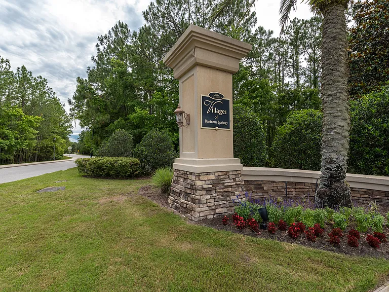5892 Bartram Village Dr — Photo 2