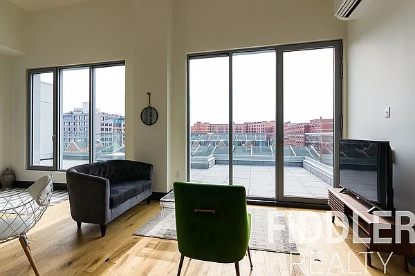 Rented by The KCI Group | media 2