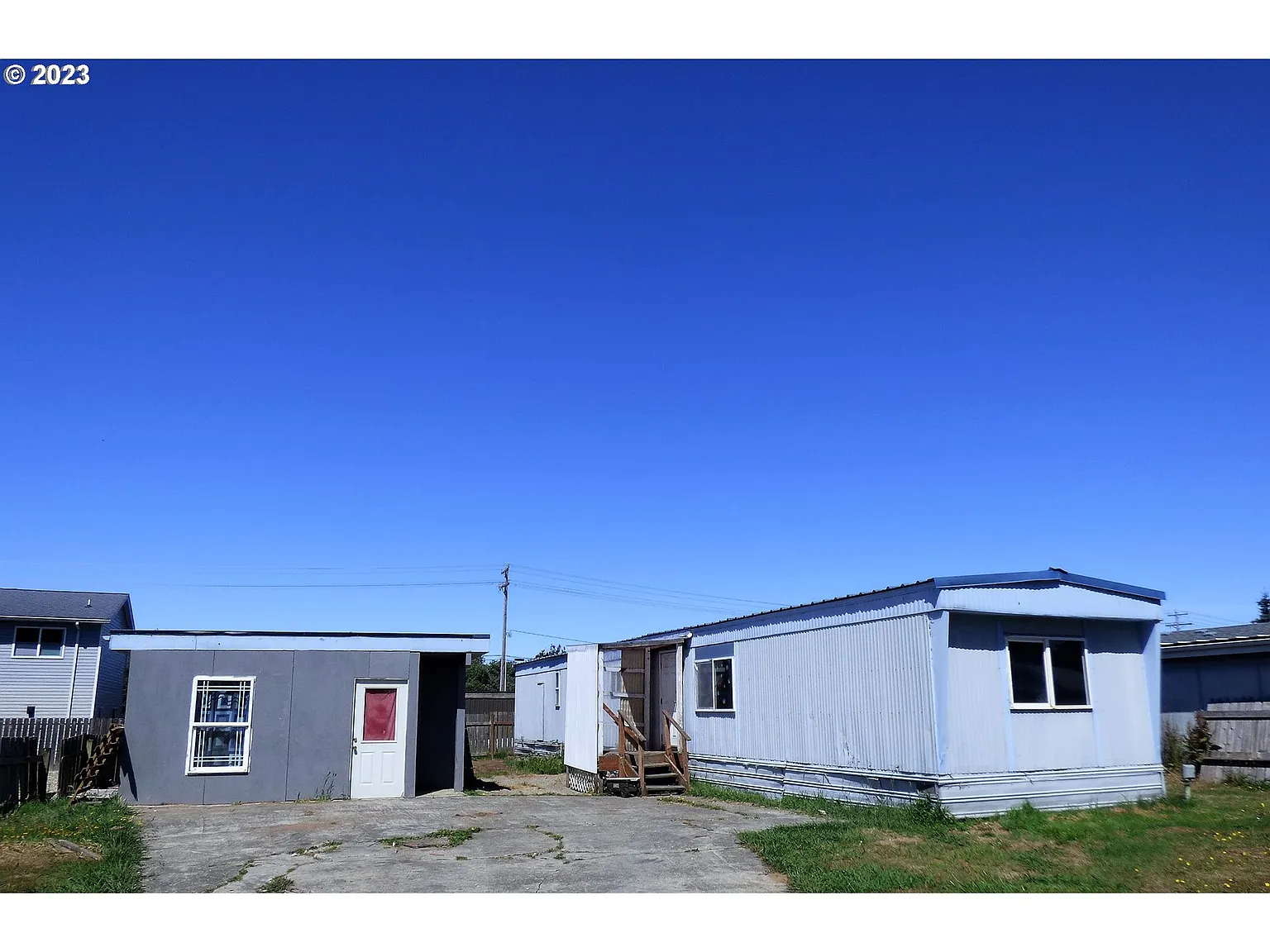 1246 Indiana Ave SE photo 1