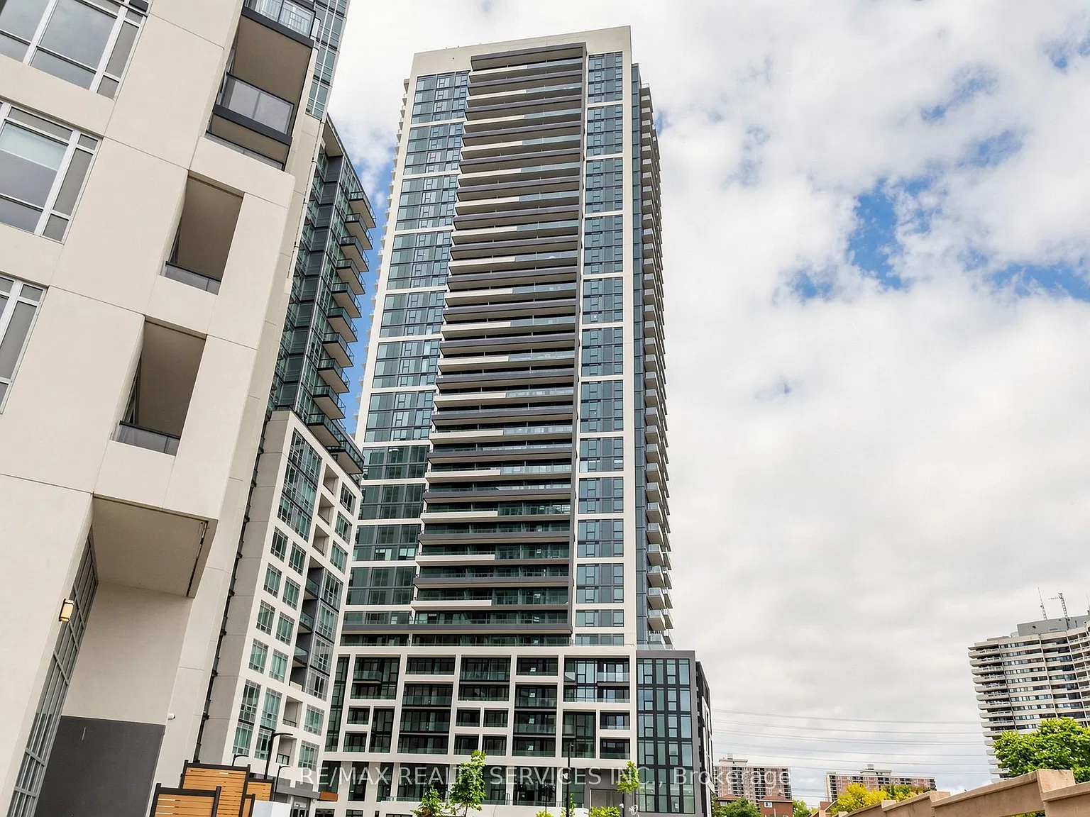 2 bed, $2,400 — Photo 2