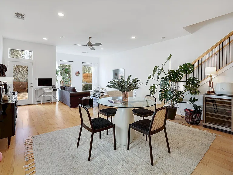 2209 Thornton Rd #A — Photo 10