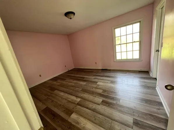 202 Kinview Dr, Archdale, NC 27263