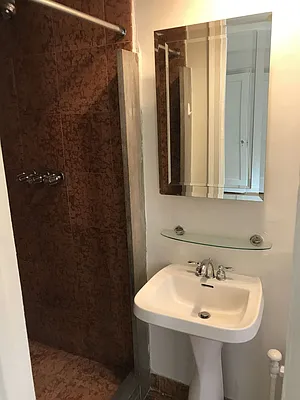 Rented by ITW Real Estate | media 32