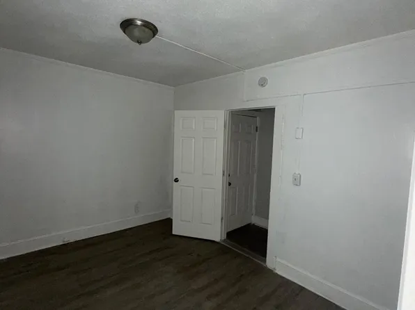 252 Sisson Ave APT B1, Hartford, CT 06105