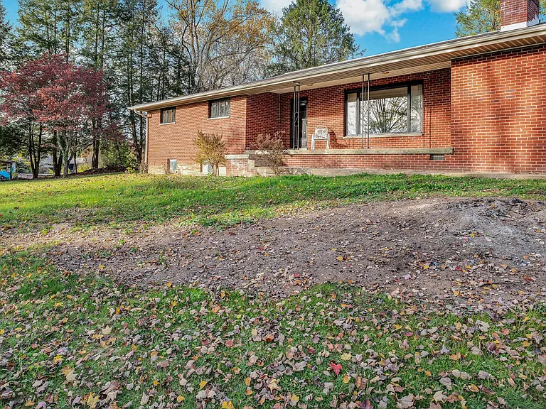 106 Litton Hts — Photo 8