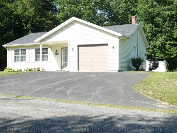 106 Harris Lane, Farmington, ME 04938