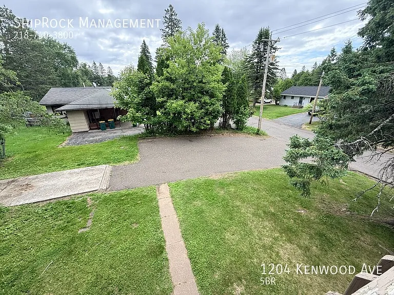 1204 Kenwood Ave — Photo 24