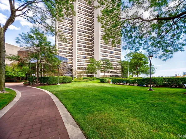 1001 W Jefferson Ave #18E, Detroit, MI 48226