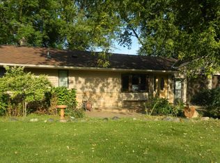 3693 McKnight Rd N, White Bear Lake, MN 55110