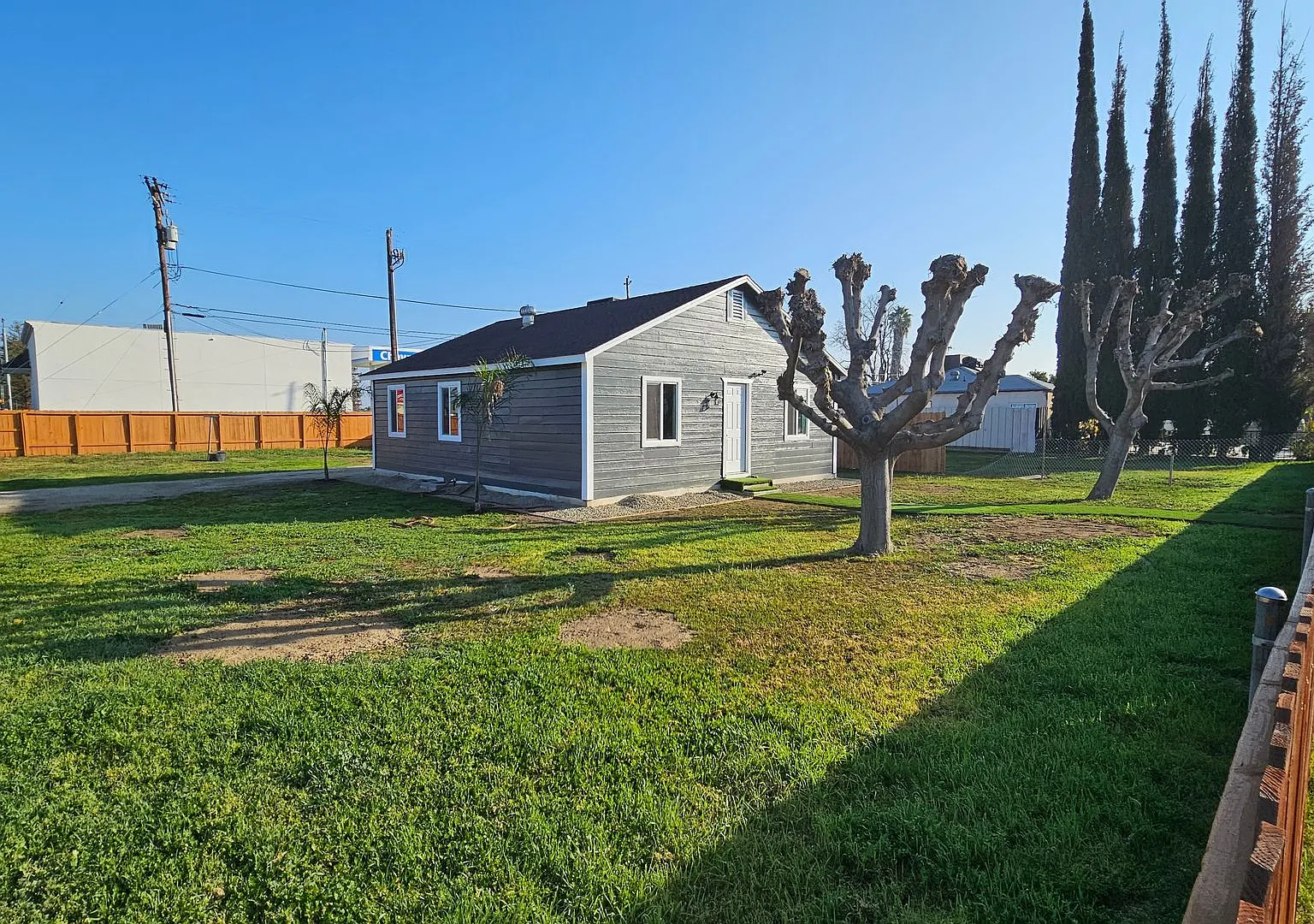 Updated 3 Bd 1 Ba Wasco Home — Photo 4
