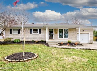 5612 Sterling Dr, Louisville, KY