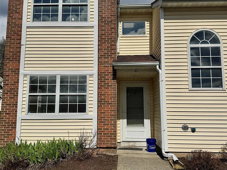 47 Brick Pond Rd