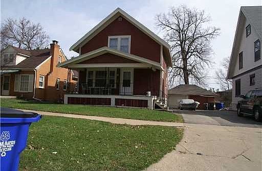 2nd image of 126 20th St NE