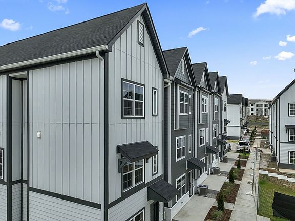 2nd image of 700 N Dupont Ave #503