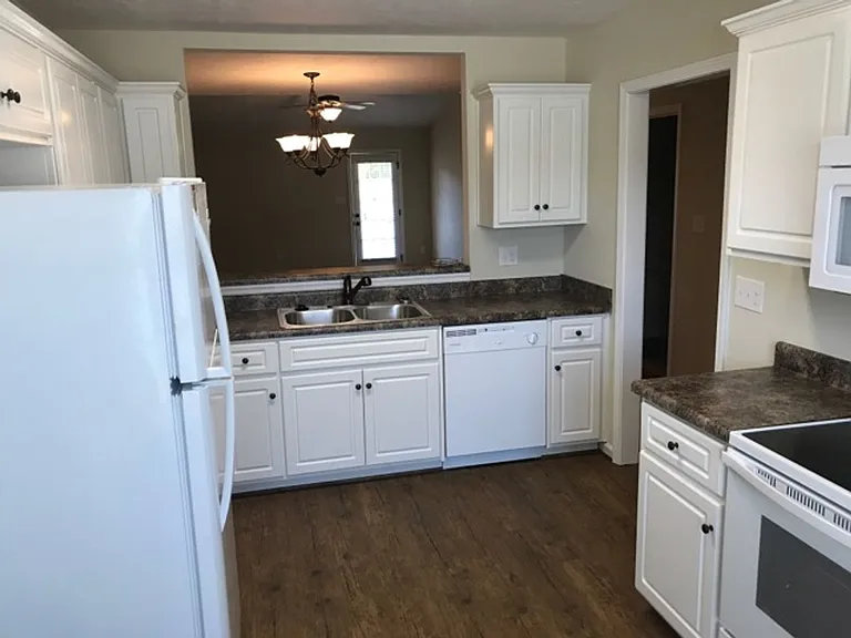 149 Yucca Ct — Photo 4
