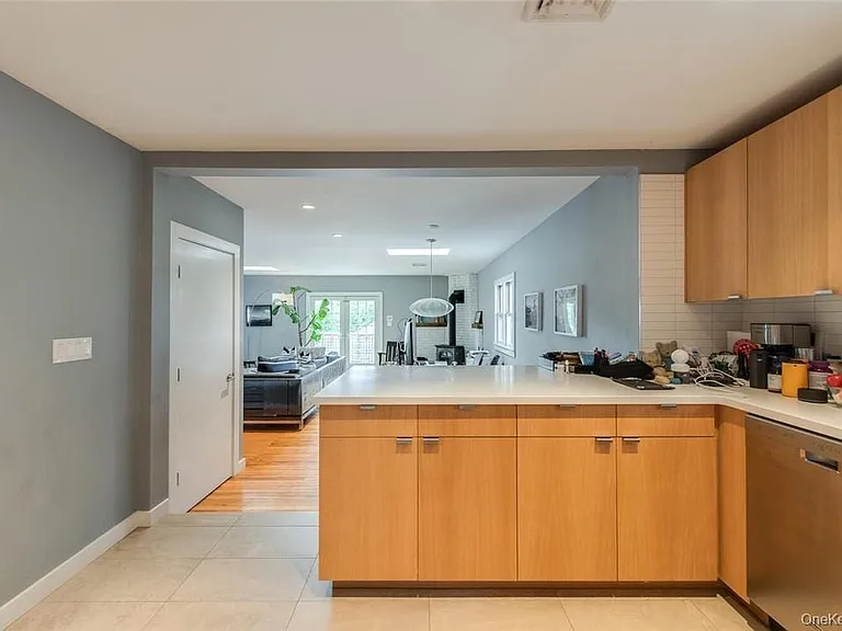 44 Main St #2 — Photo 14