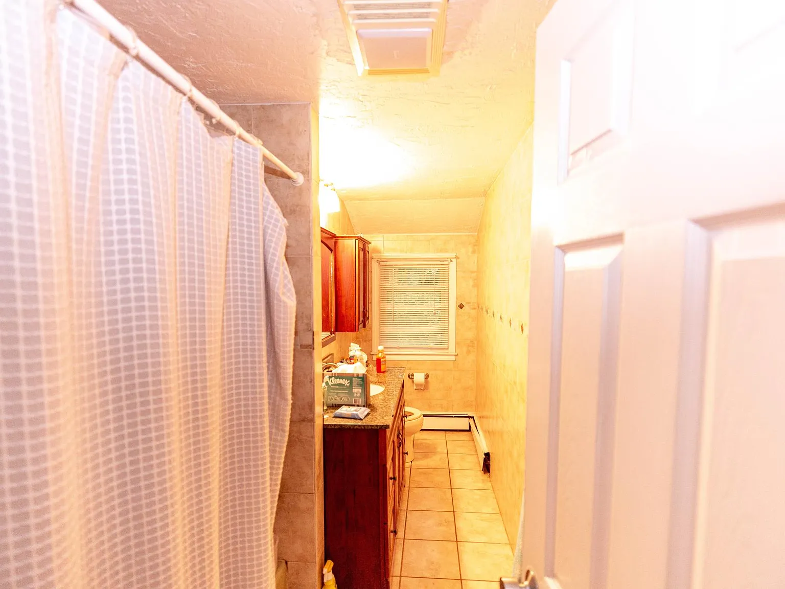 4 bed, 2.5 bath, 2249 sqft, $3,500 — Photo 2