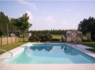 719 Jewel Crowe Rd, Sylvester, GA 31791