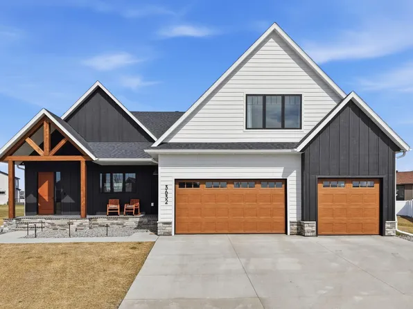 3632 Crimson Loop S, Fargo, ND 58104
