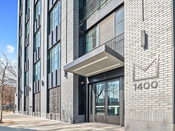 1400 W Monroe St #3A, Chicago, IL 60607