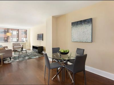 300 E 64th St APT 5H, New York, NY, 10065
